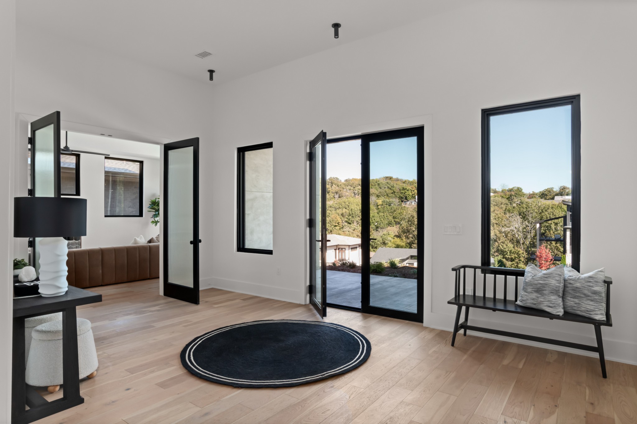 5817 Woodland Hills Dr