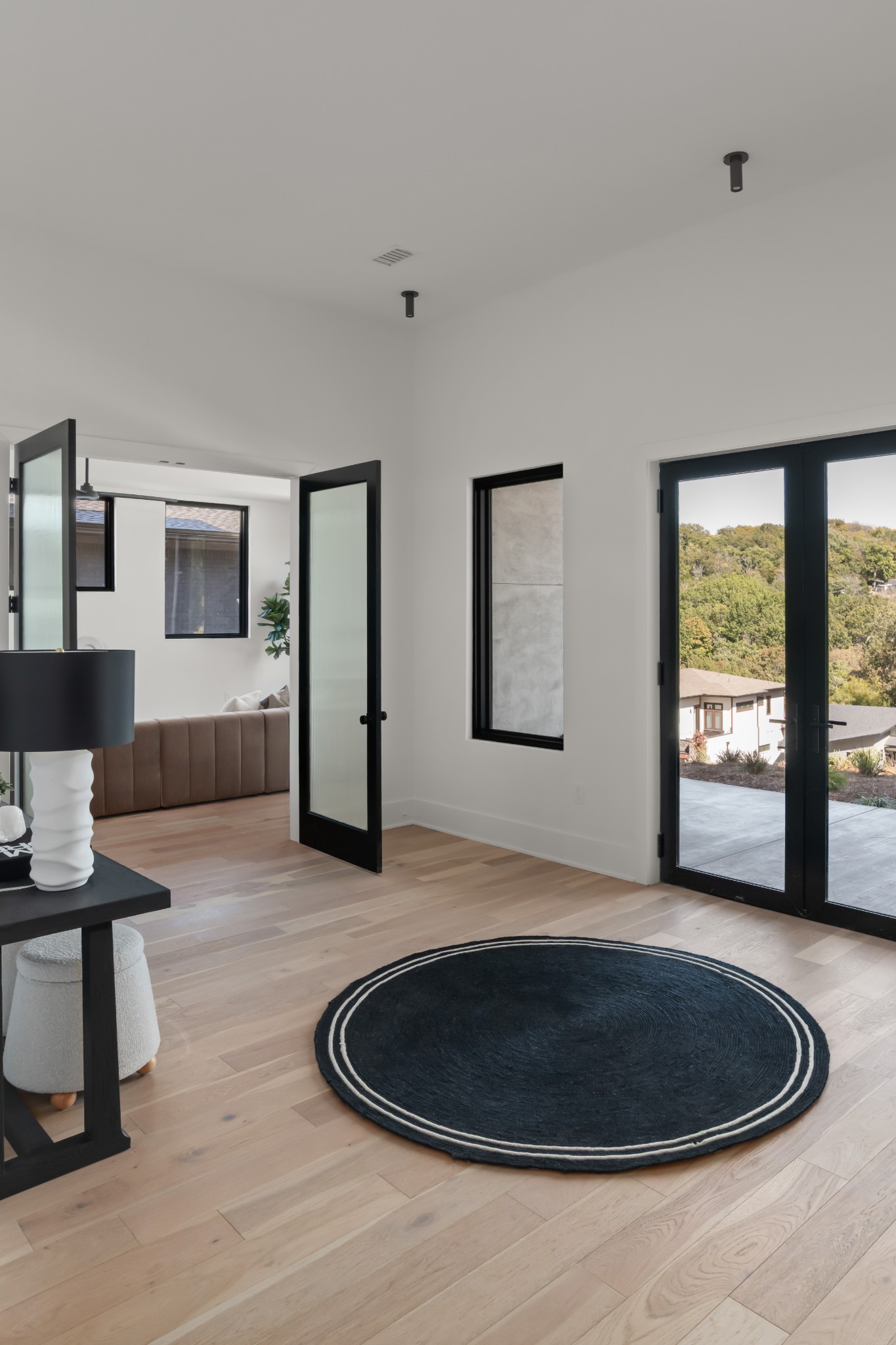 5817 Woodland Hills Dr