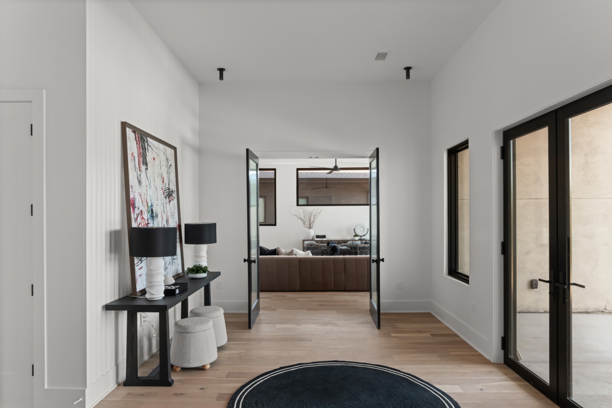 5817 Woodland Hills Dr