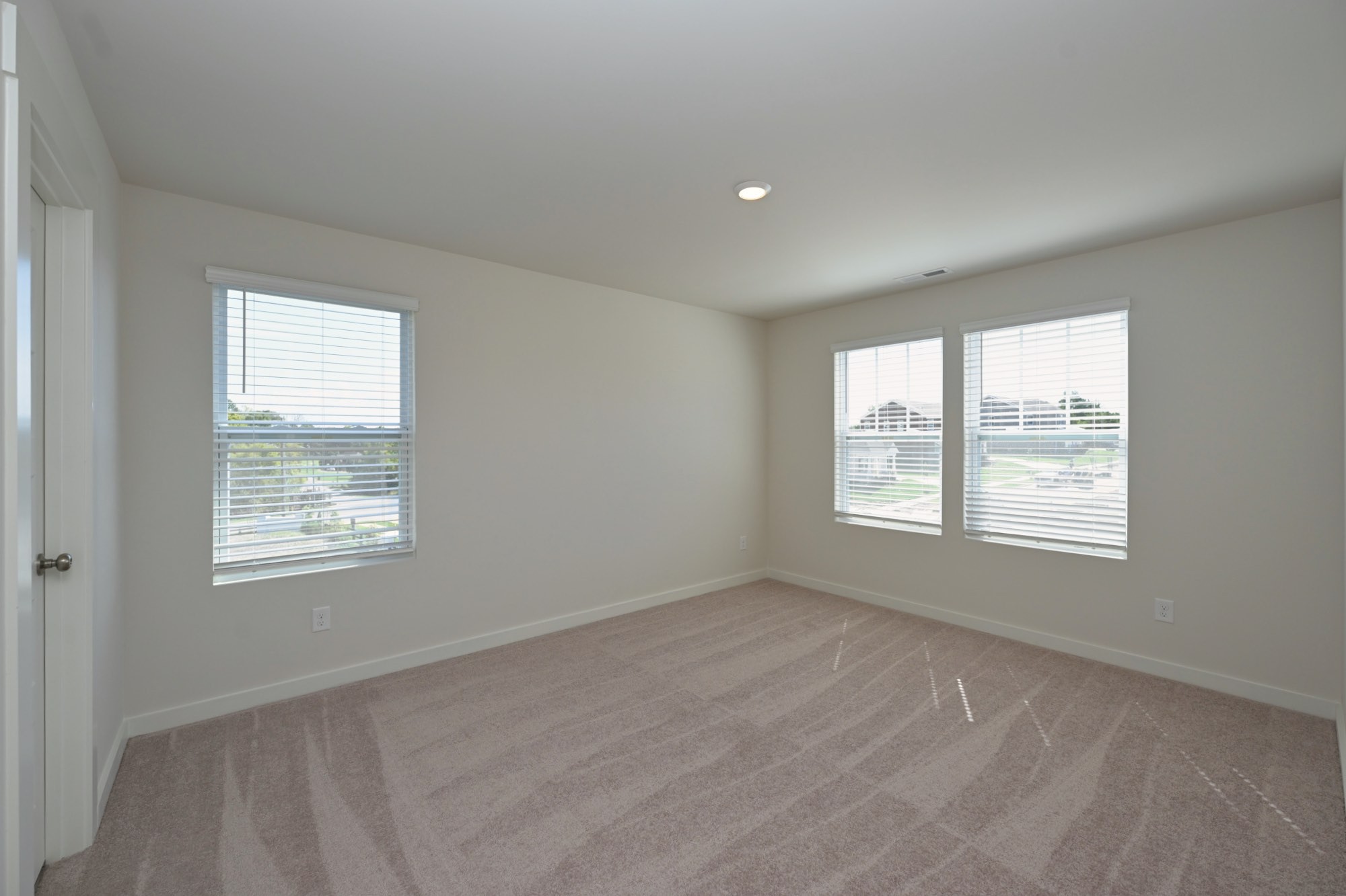 102 Crosby Dr
