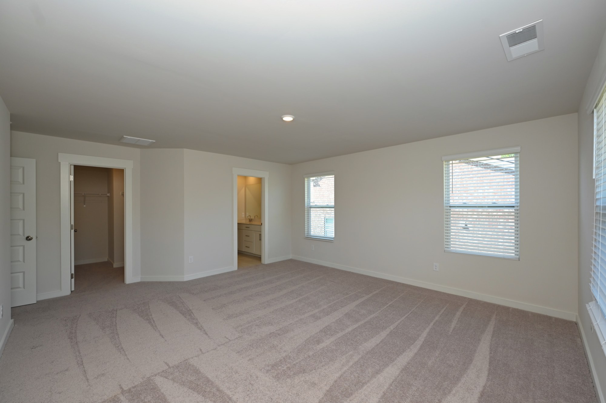 102 Crosby Dr