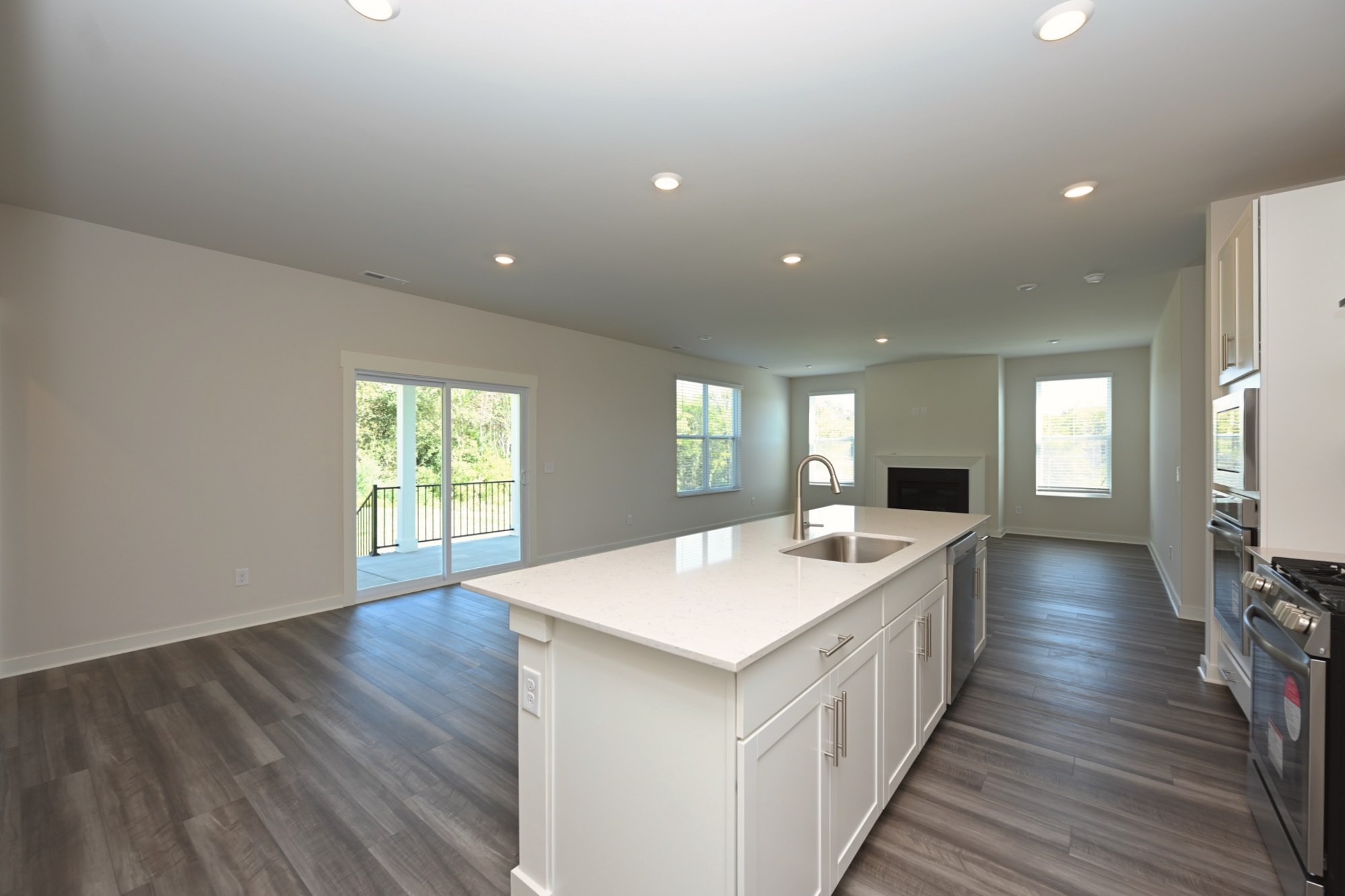 102 Crosby Dr