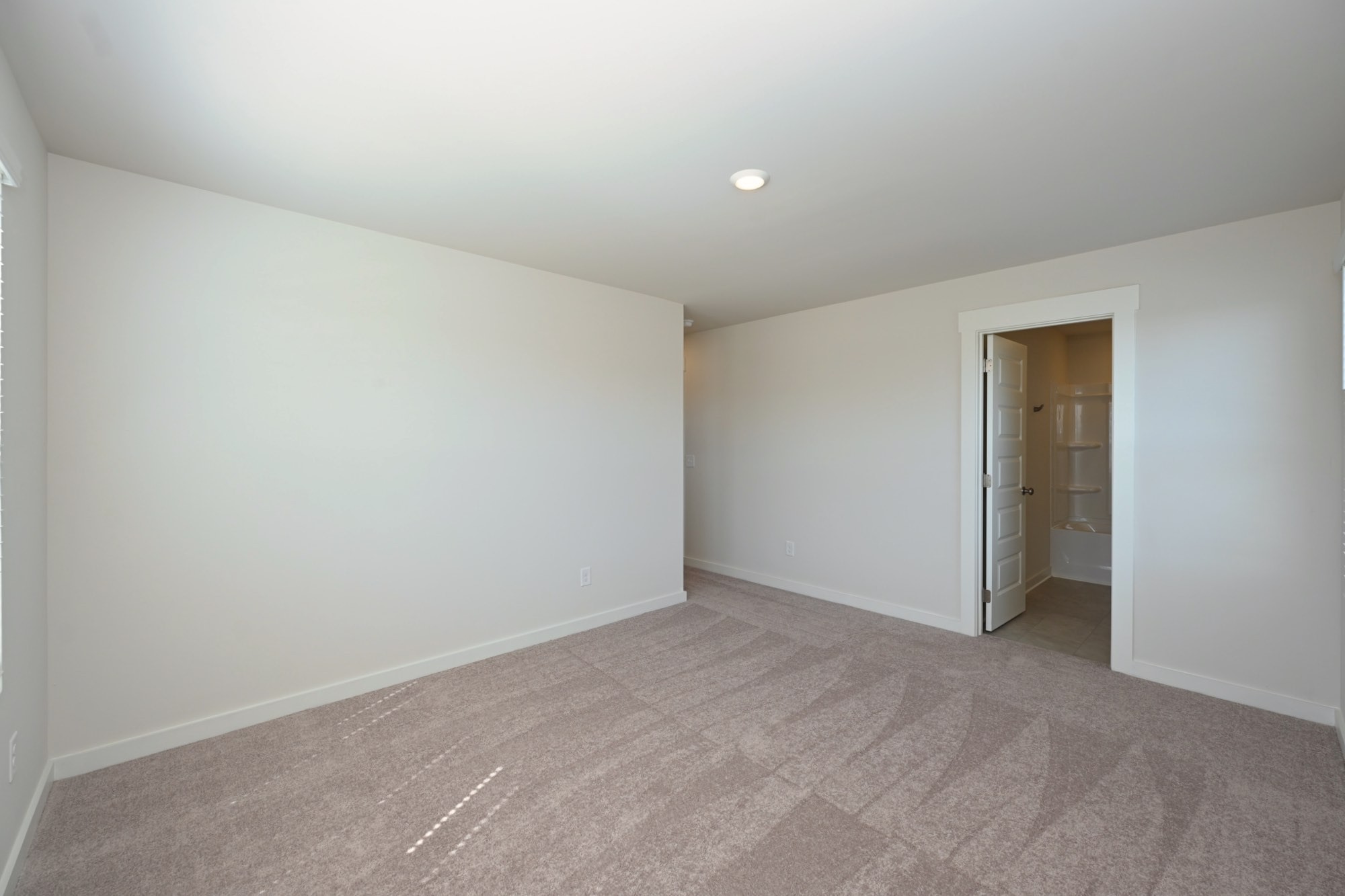 102 Crosby Dr