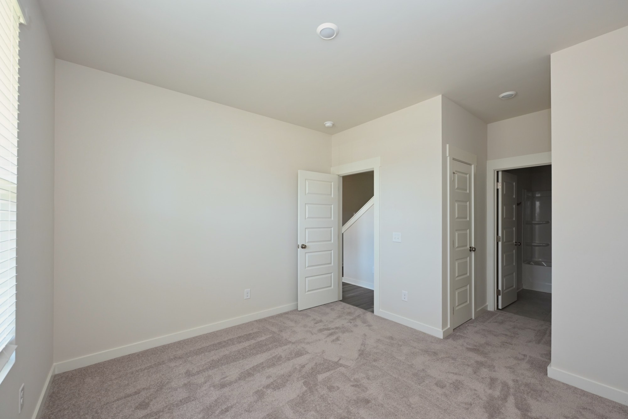 102 Crosby Dr