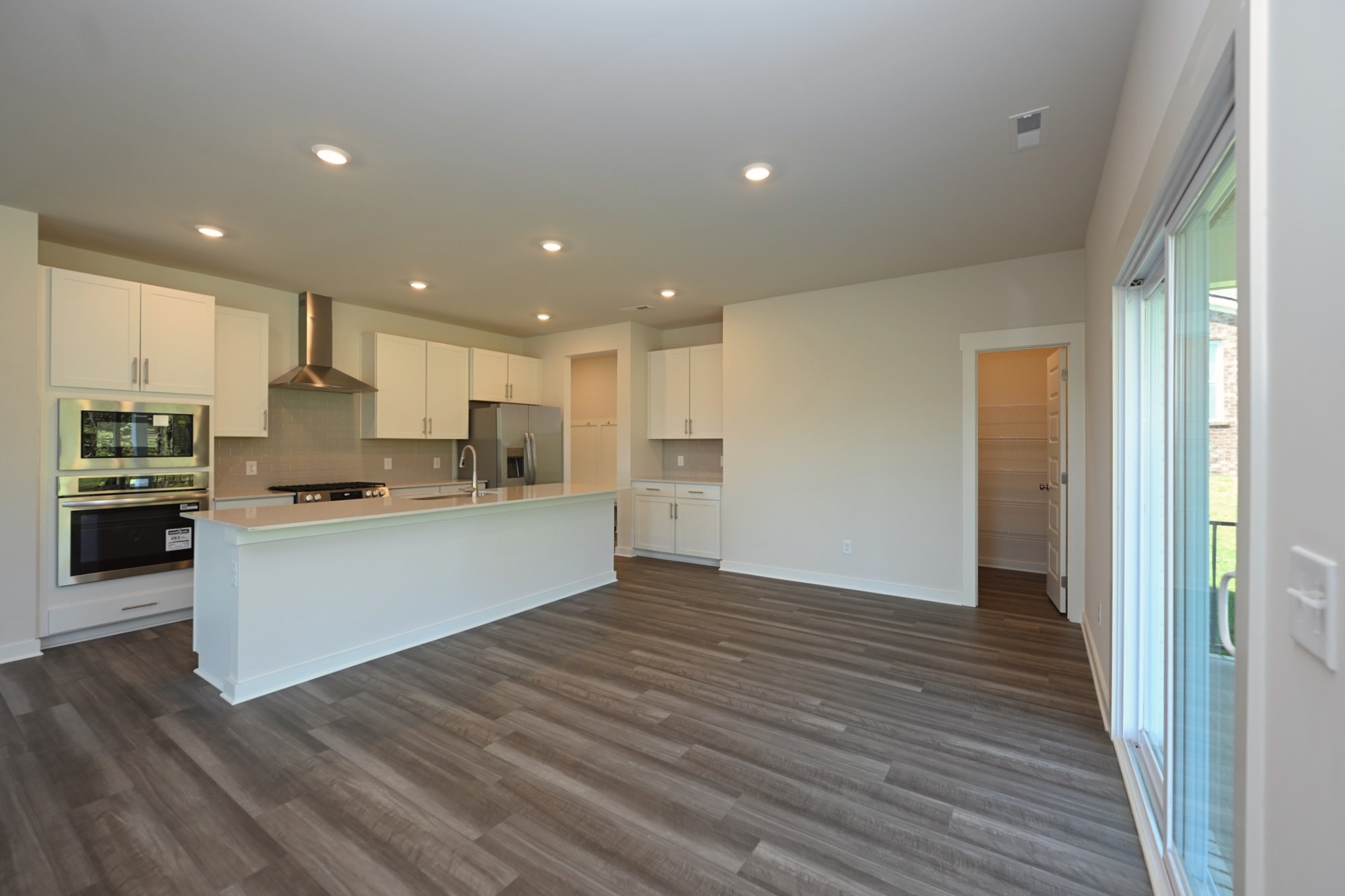 102 Crosby Dr