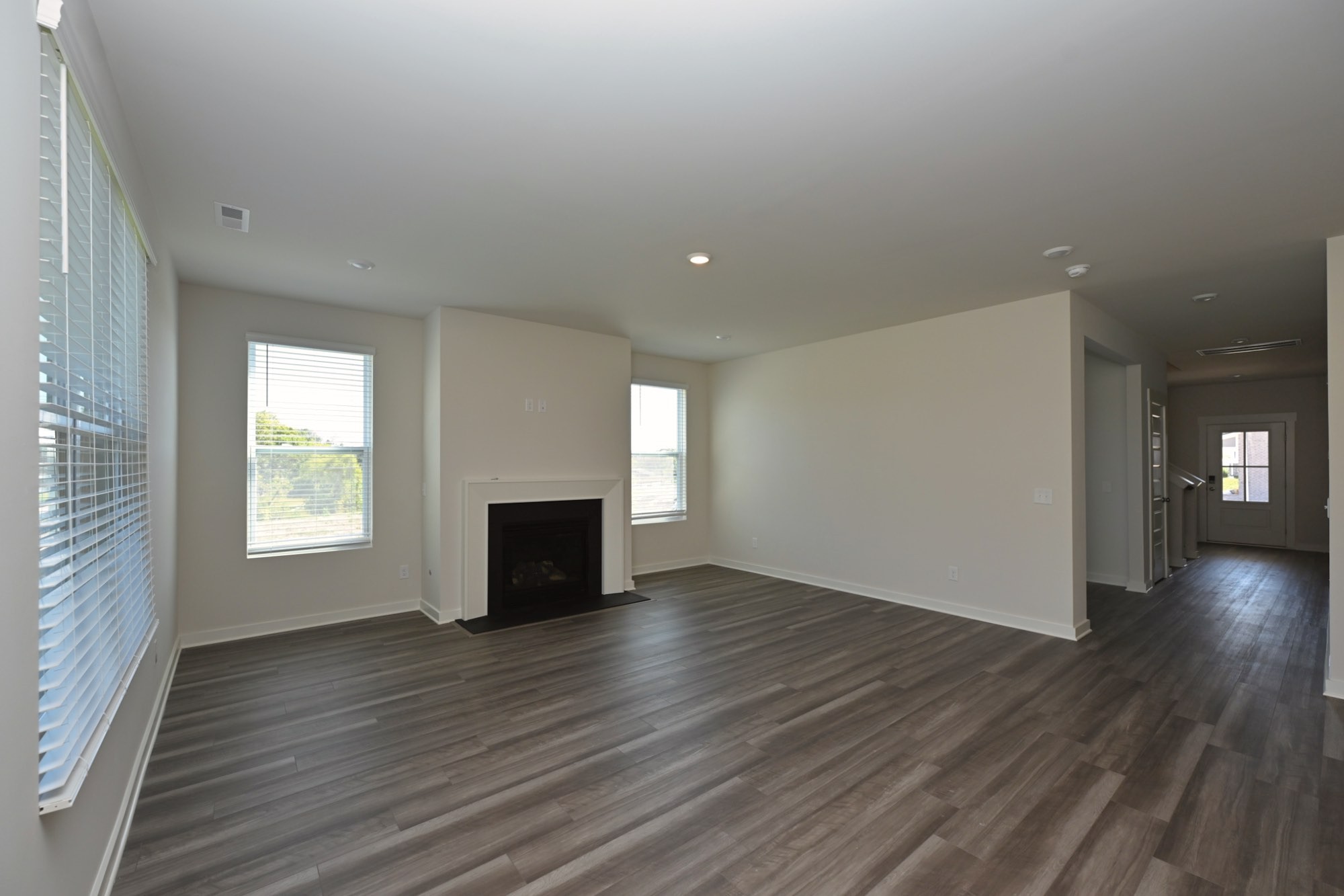 102 Crosby Dr