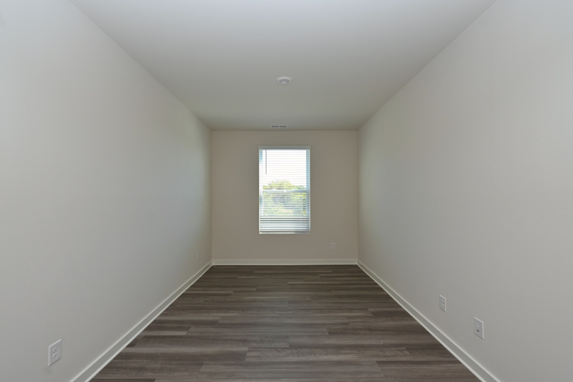 102 Crosby Dr