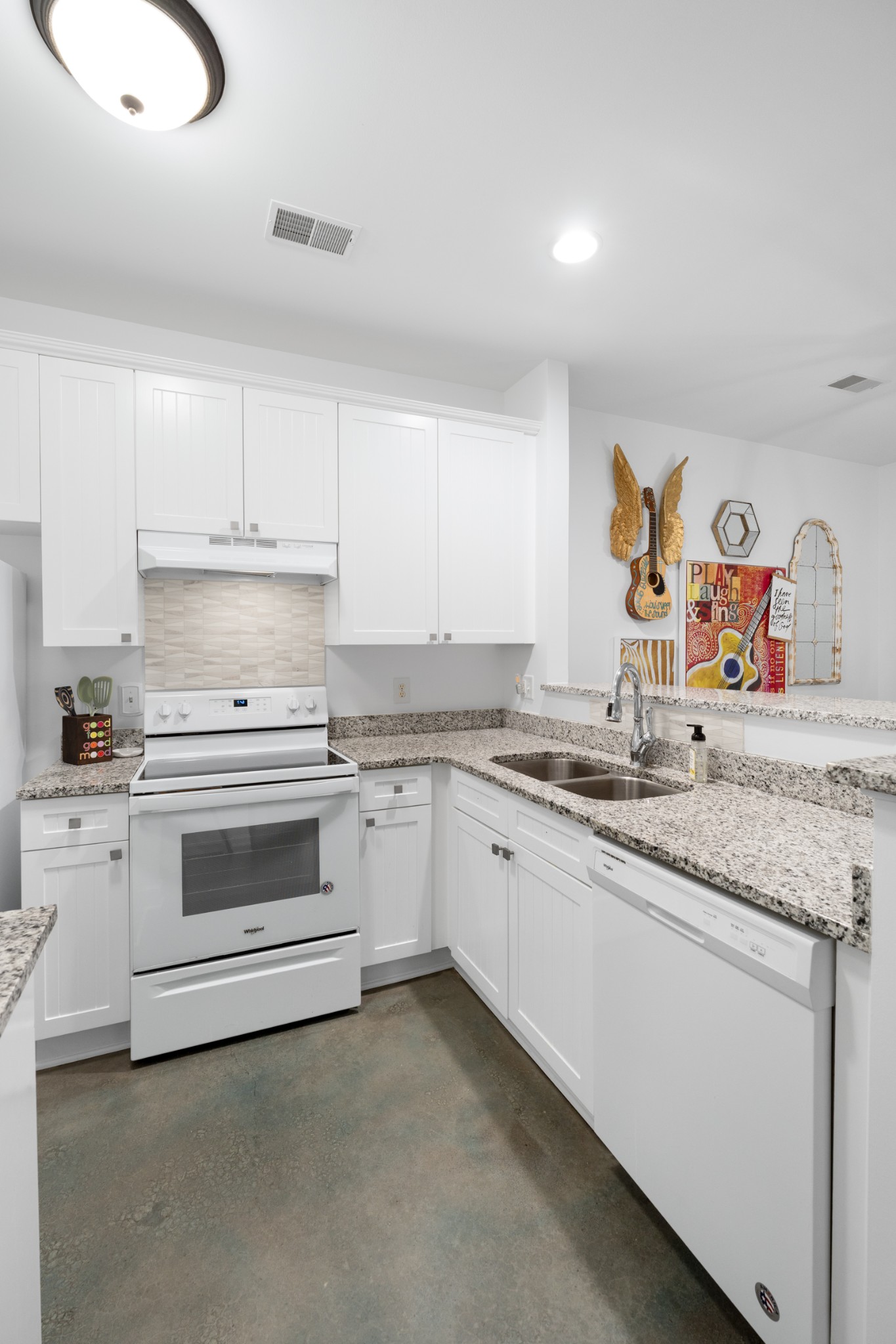 7219 Althorp Way Unit: L4