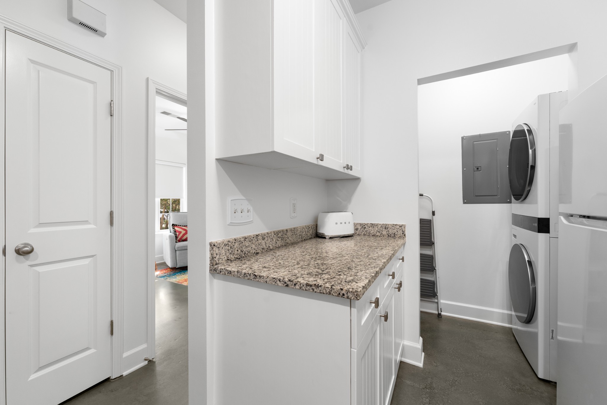 7219 Althorp Way Unit: L4