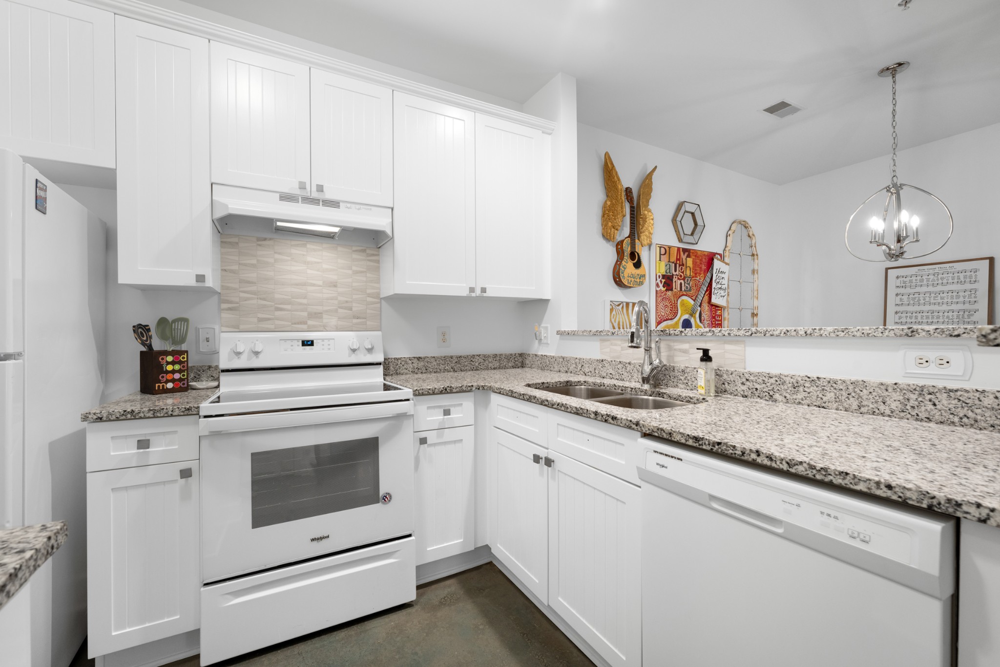 7219 Althorp Way Unit: L4