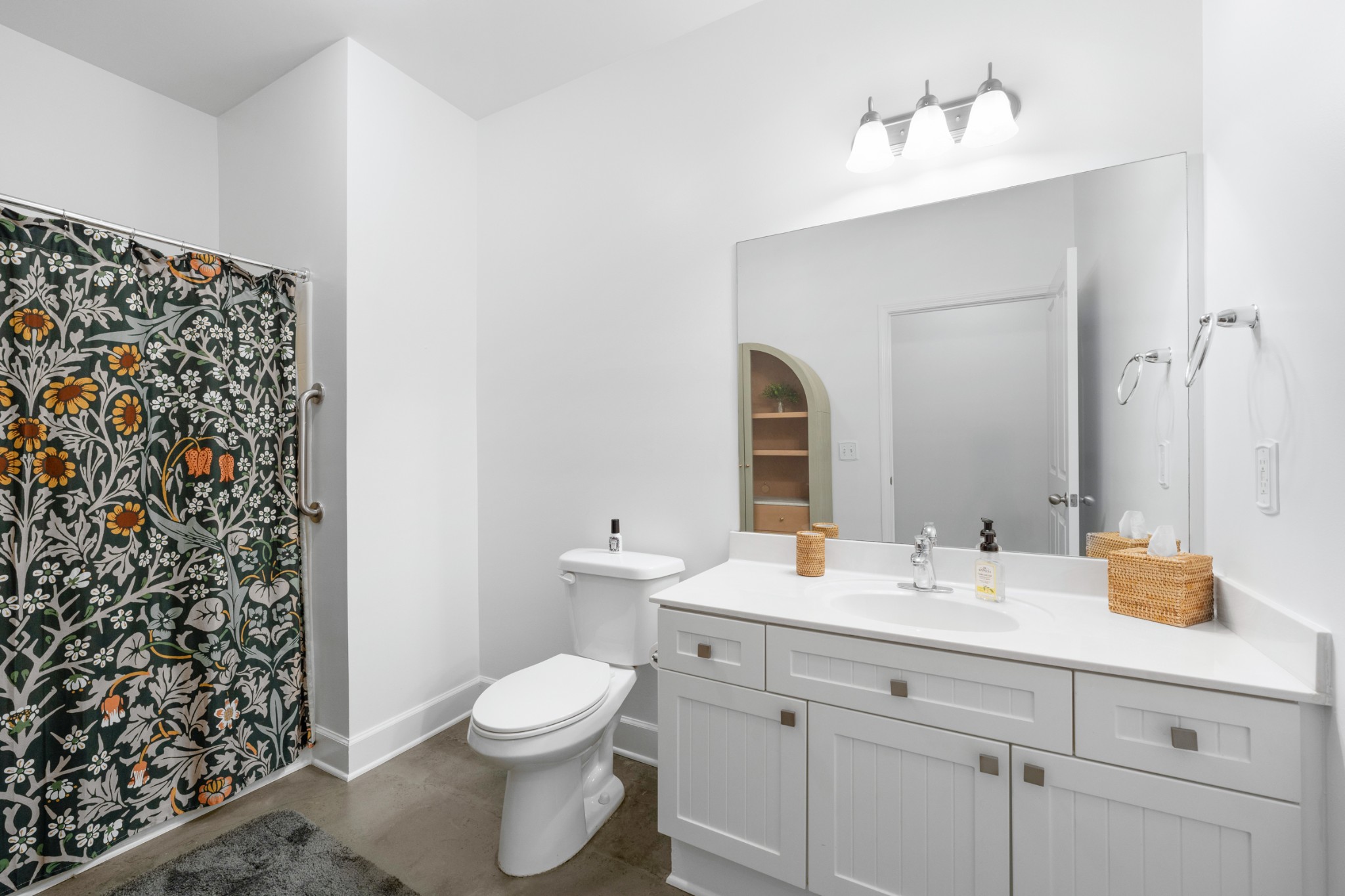 7219 Althorp Way Unit: L4