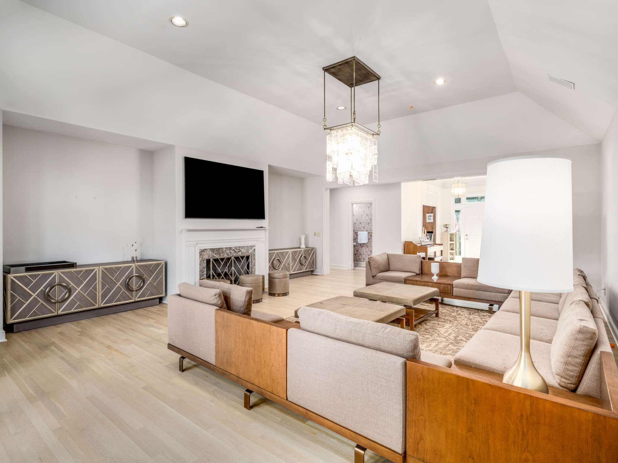 22 Bosley Oaks