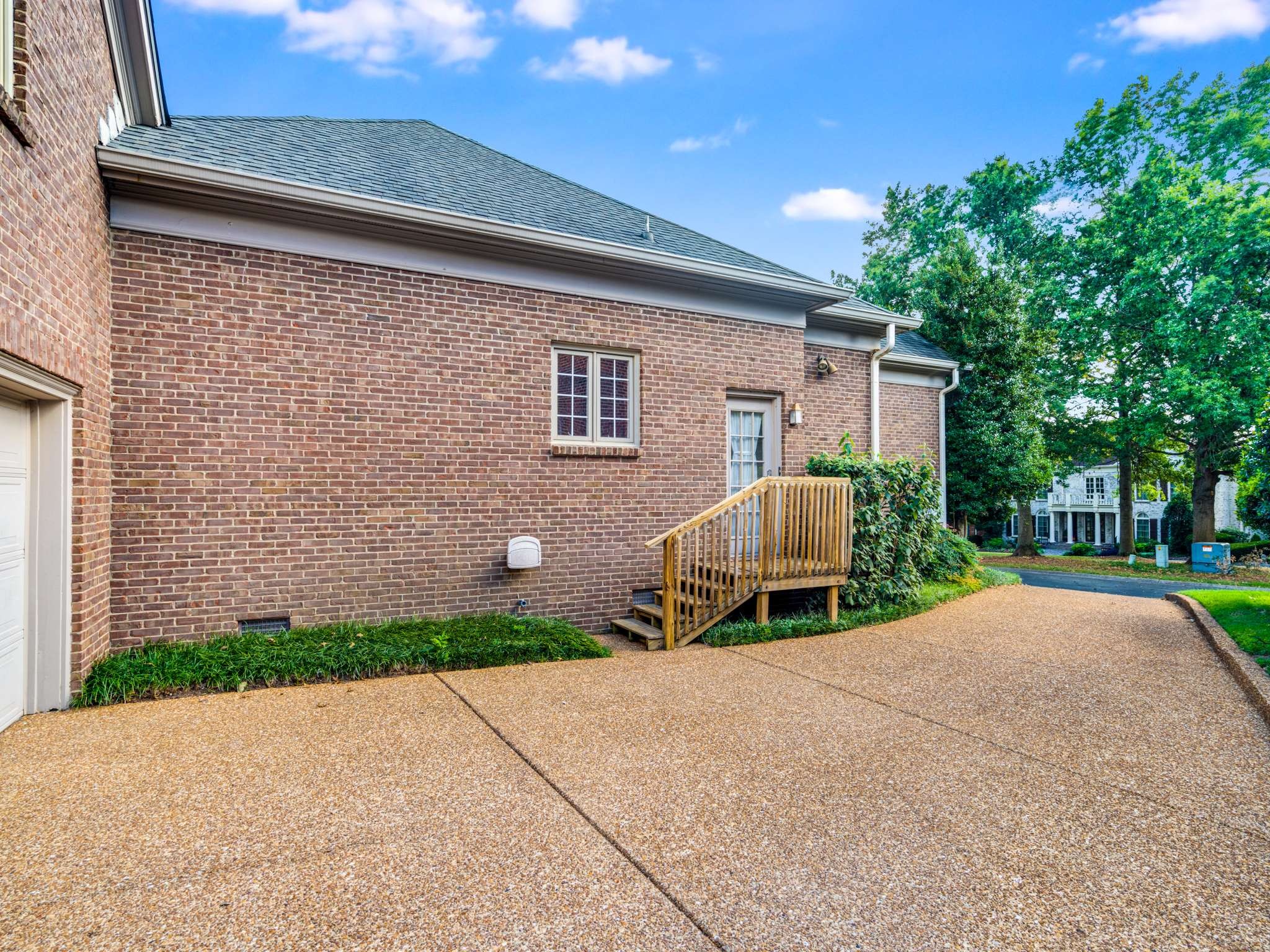 22 Bosley Oaks