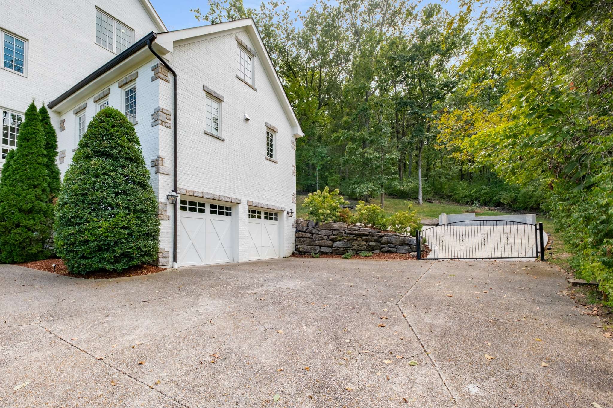 4421 Wayland Dr
