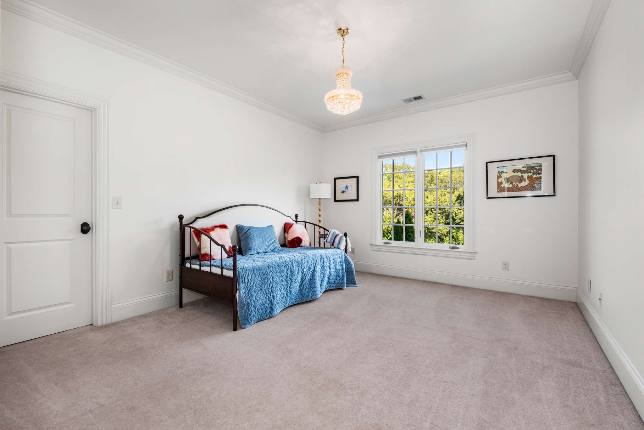 4421 Wayland Dr