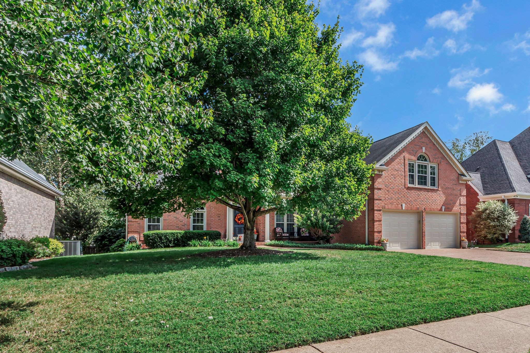 282 Noah Dr