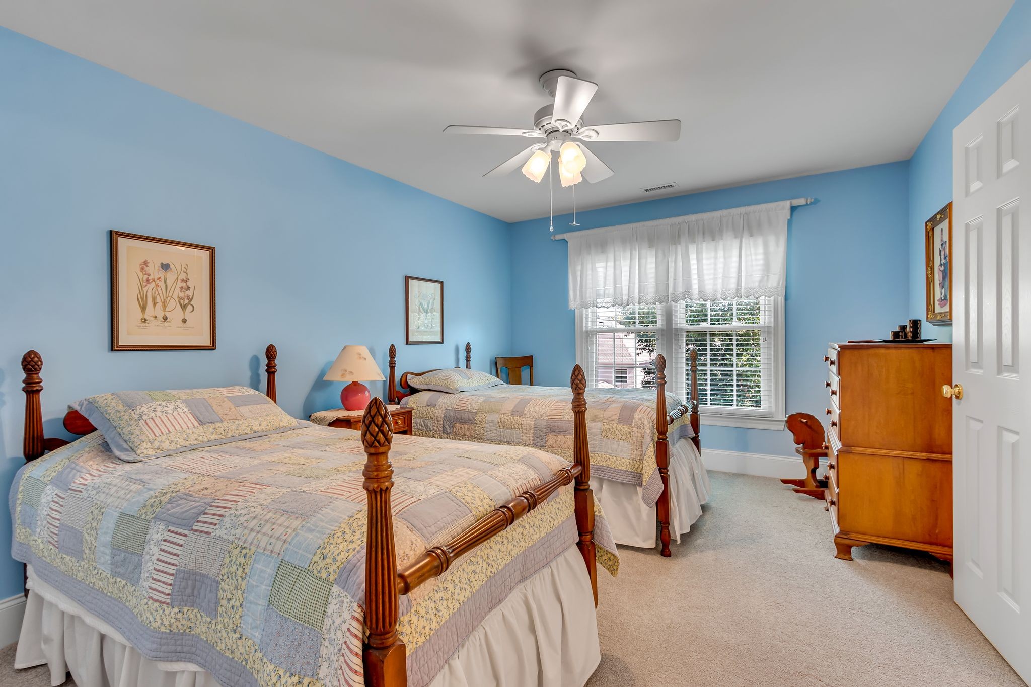 282 Noah Dr