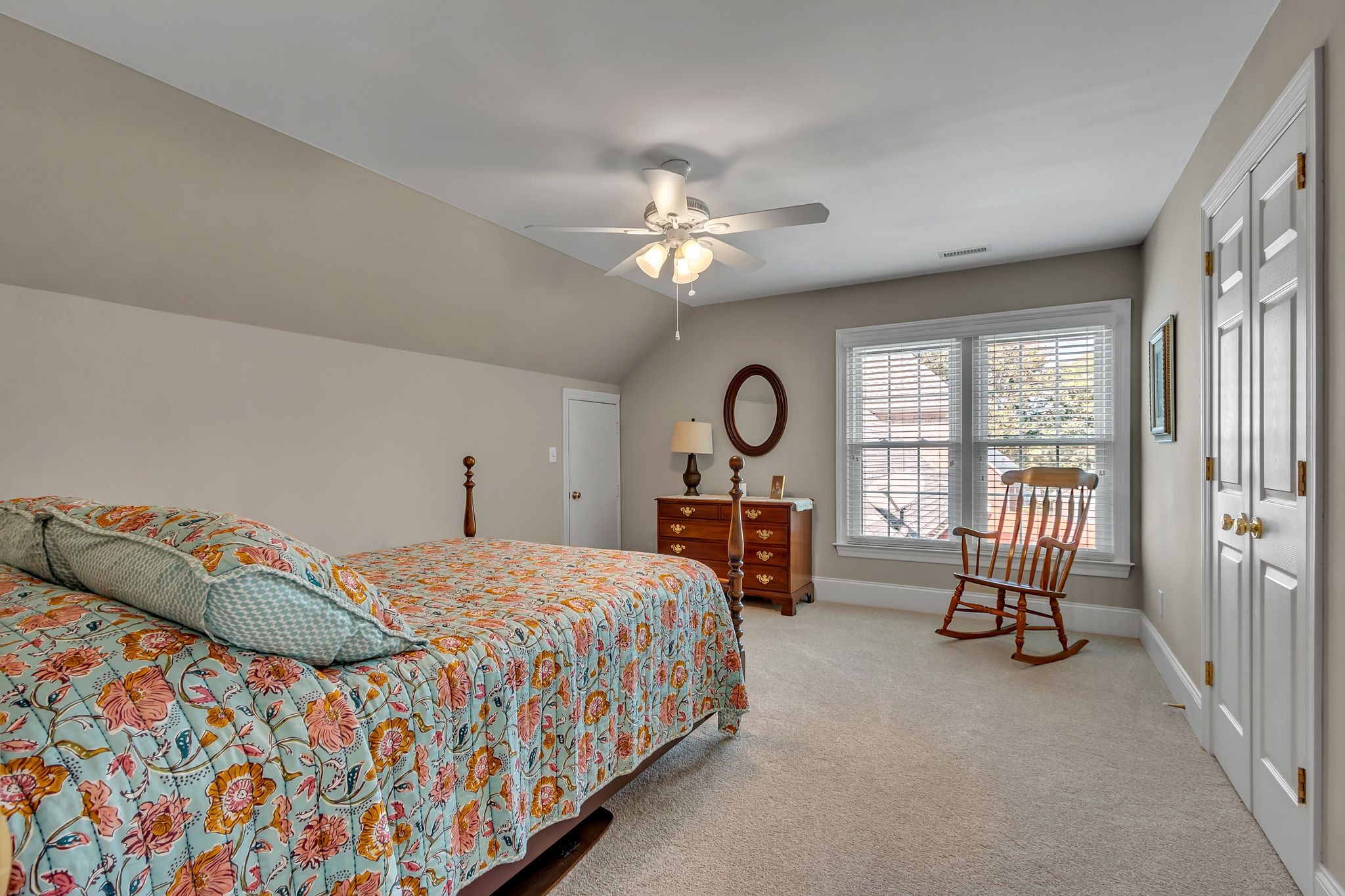 282 Noah Dr