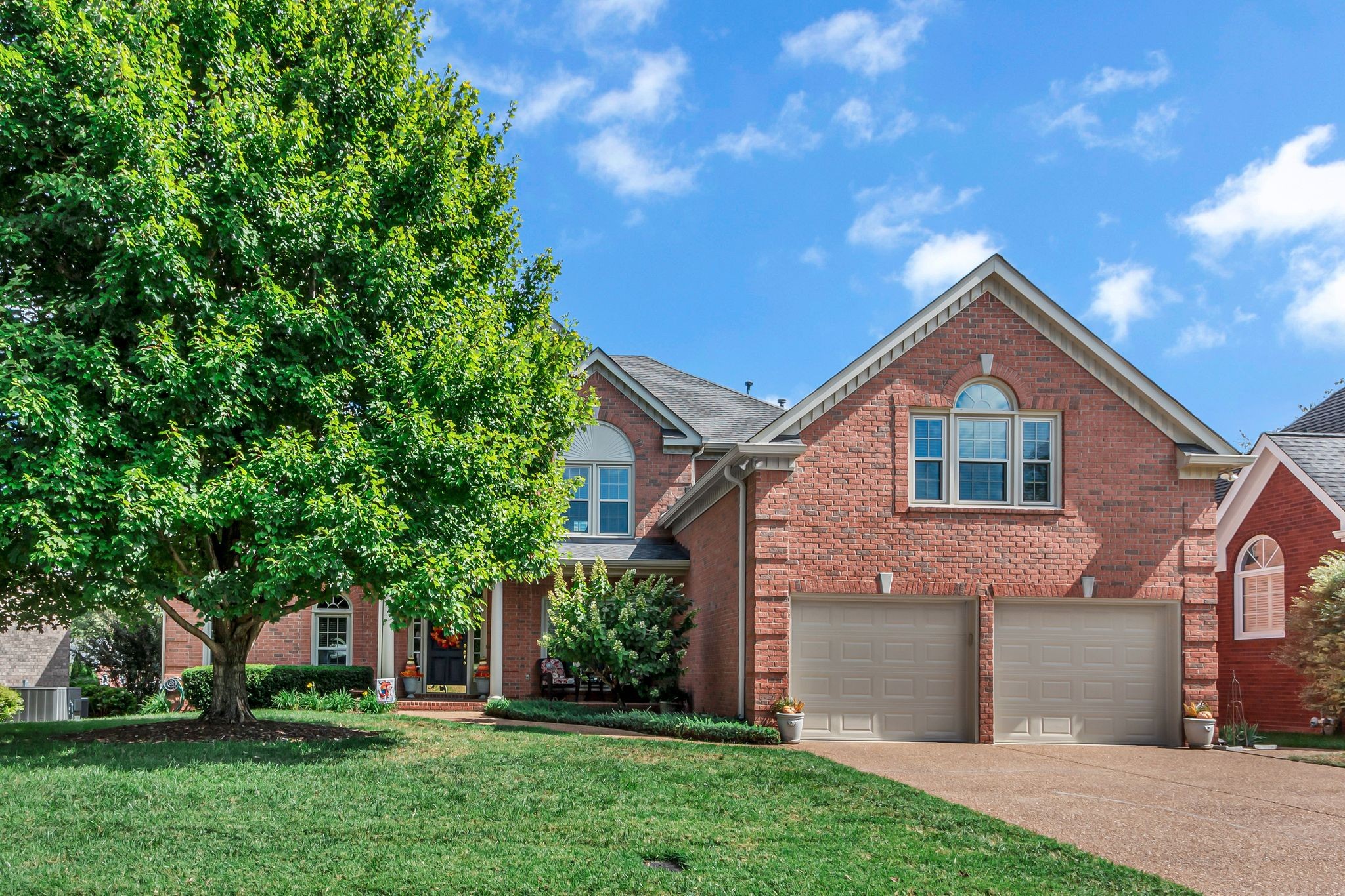 282 Noah Dr