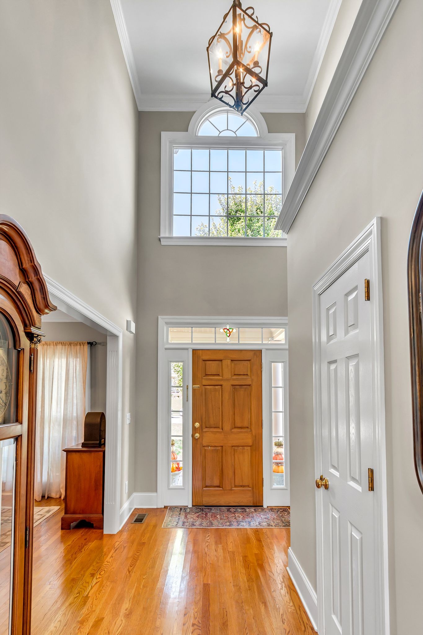 282 Noah Dr