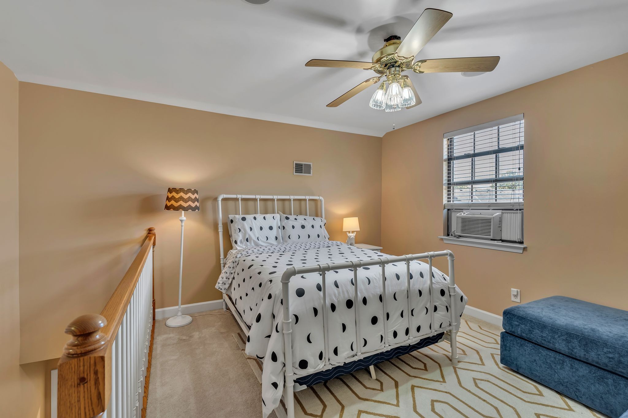 8729 Sawyer Brown Rd