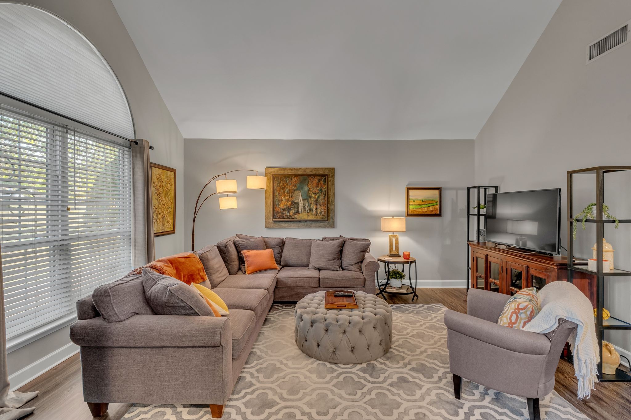 8729 Sawyer Brown Rd