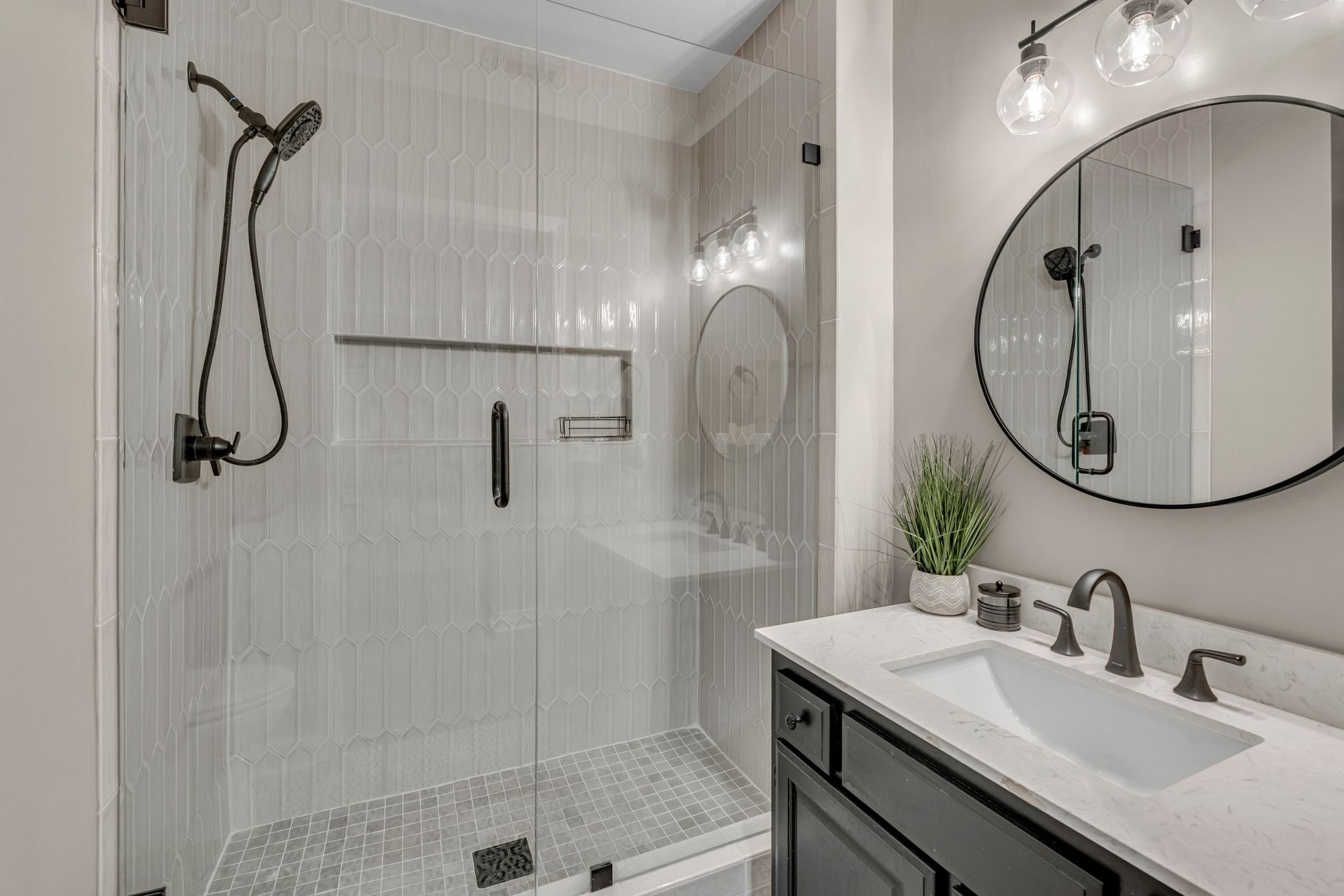 8729 Sawyer Brown Rd