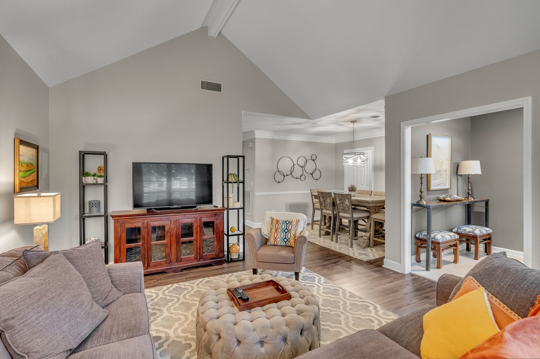 8729 Sawyer Brown Rd