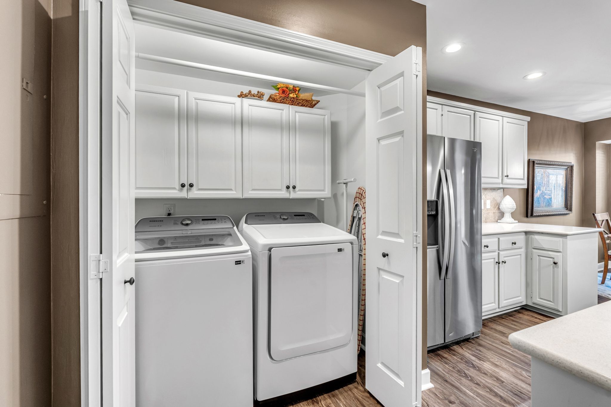 8729 Sawyer Brown Rd