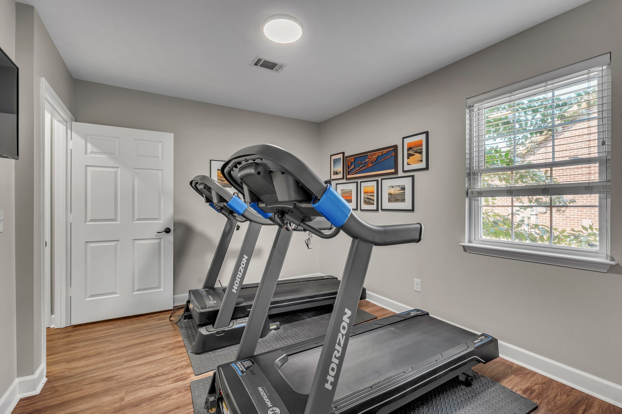 8729 Sawyer Brown Rd