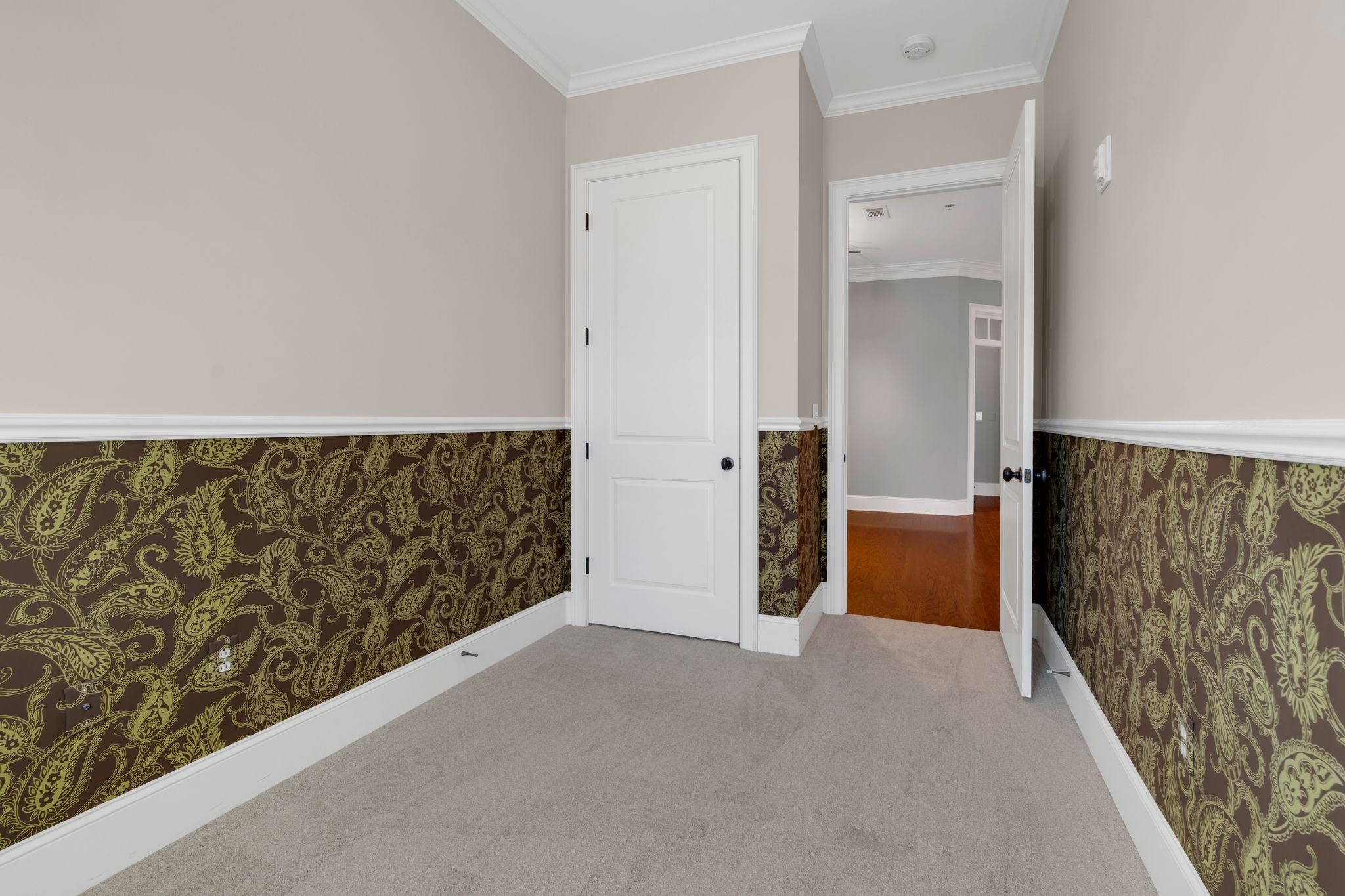 4120 Ridgefield Dr Unit: 404