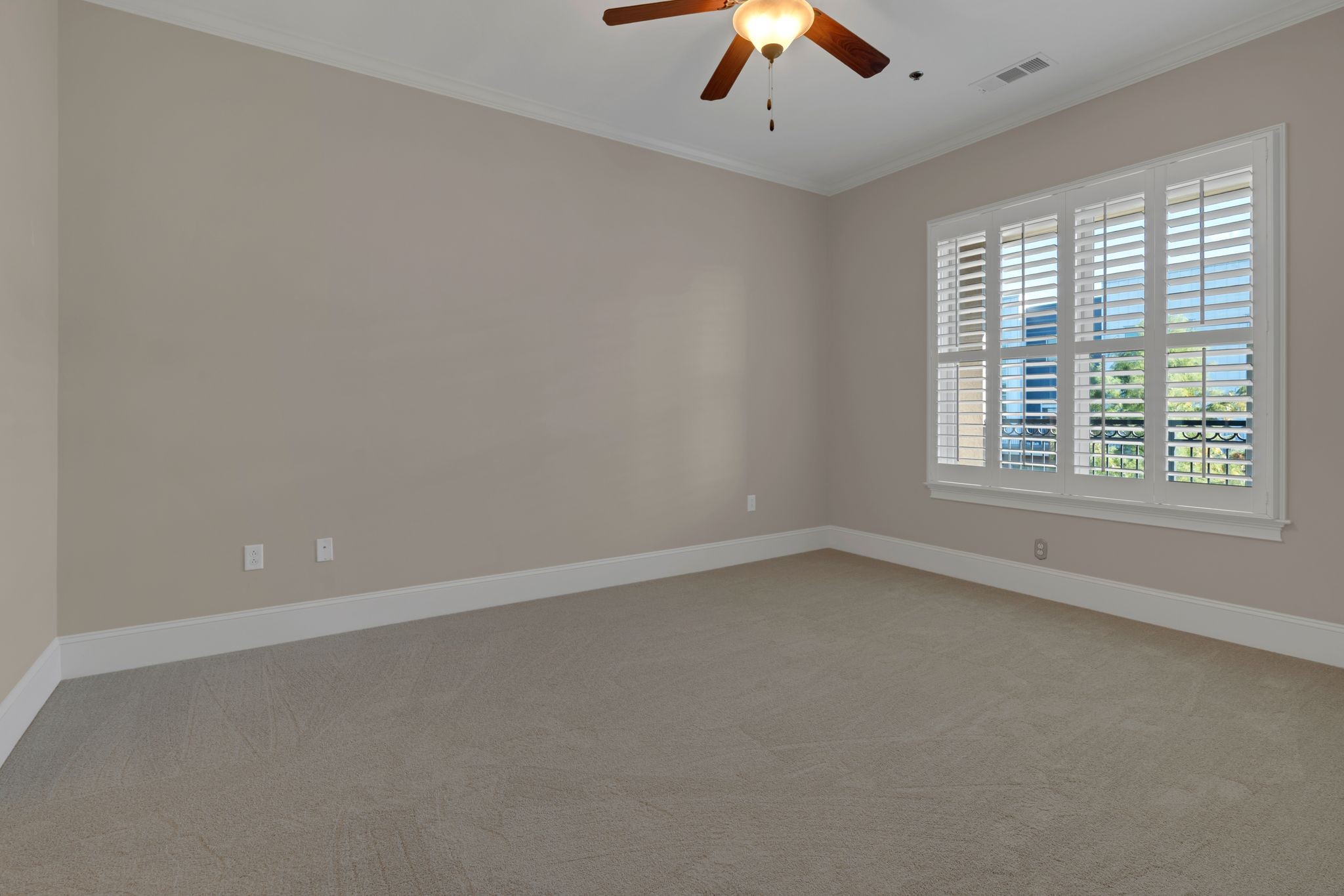 4120 Ridgefield Dr Unit: 404