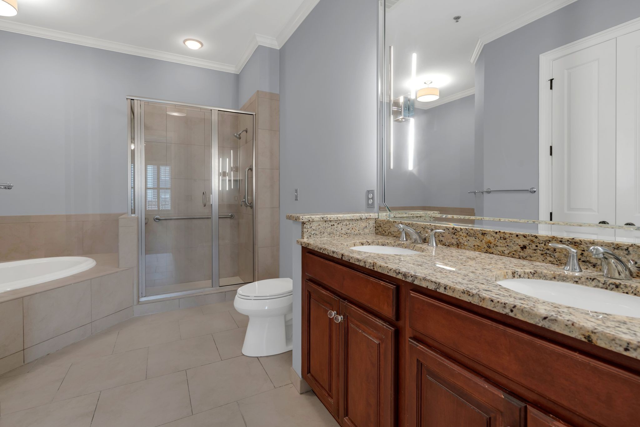 4120 Ridgefield Dr Unit: 404