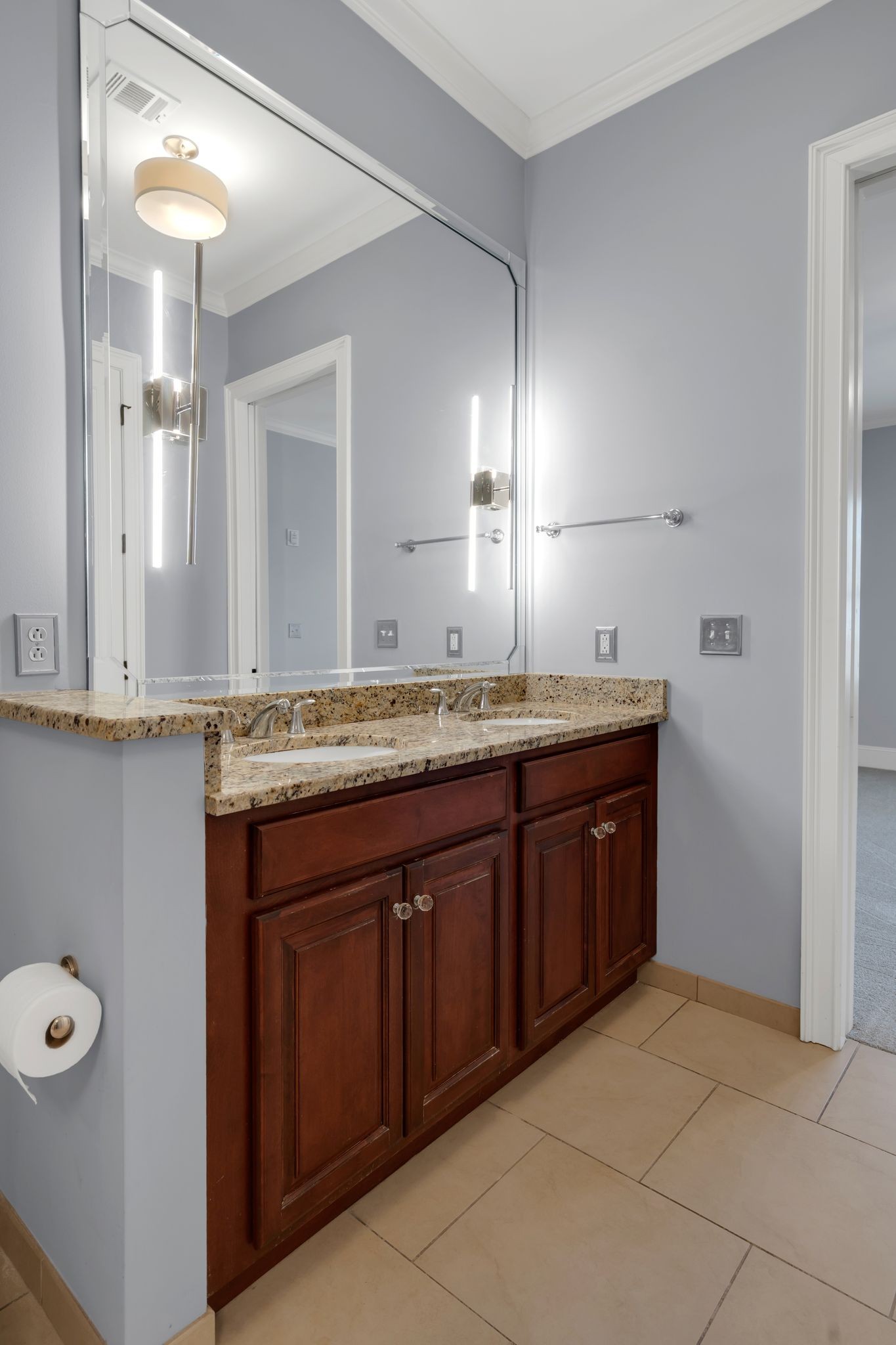4120 Ridgefield Dr Unit: 404