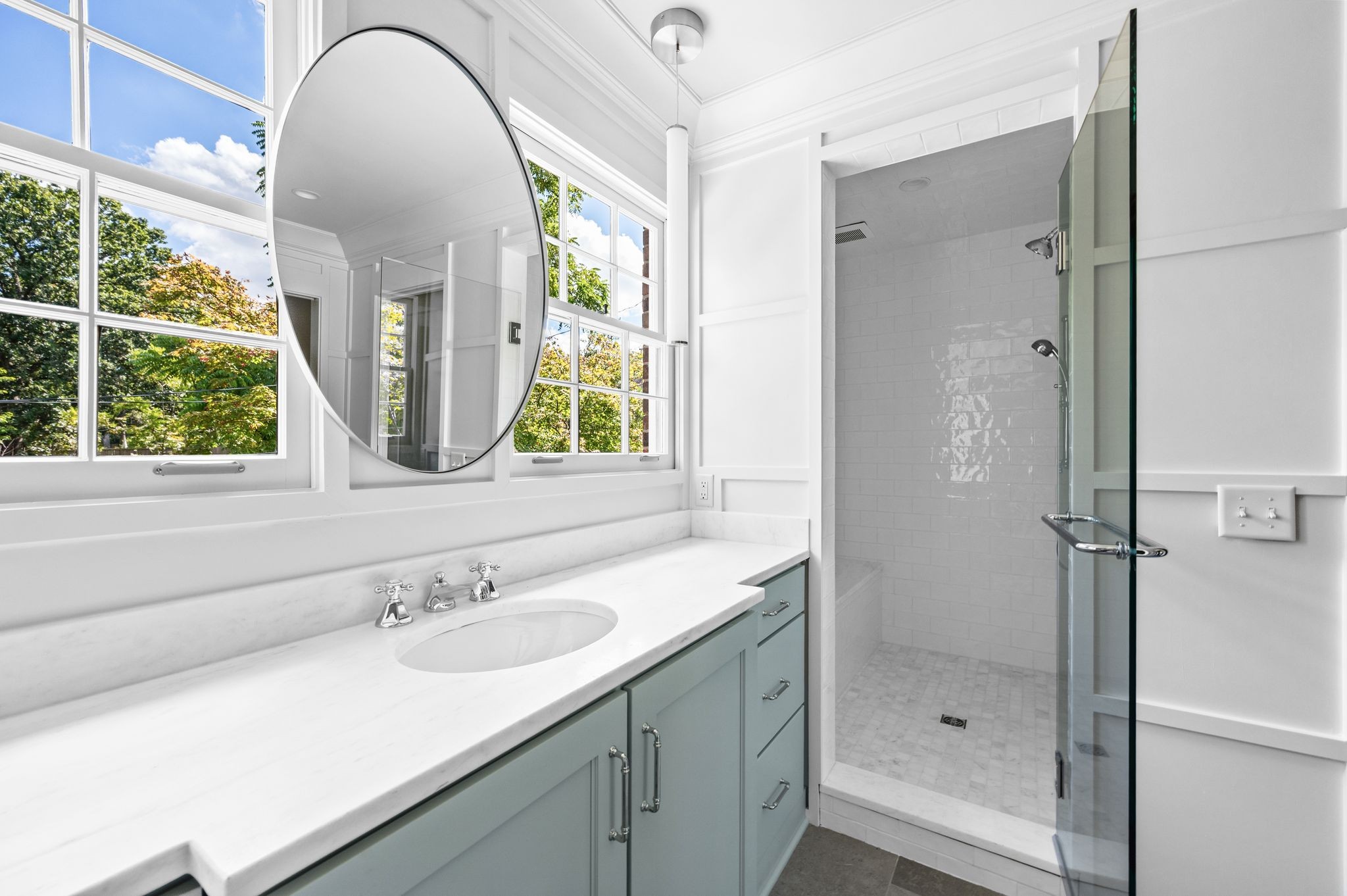 608 Linden Sq