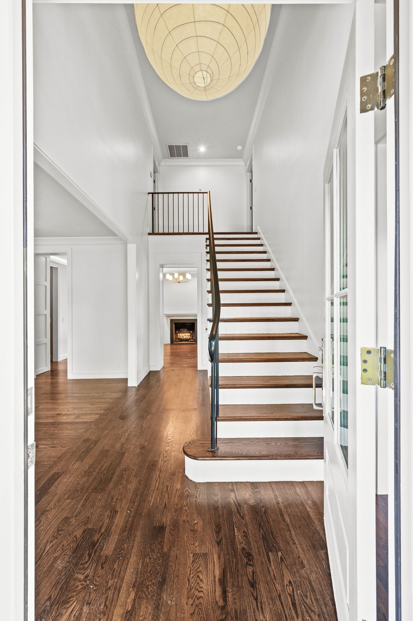 608 Linden Sq