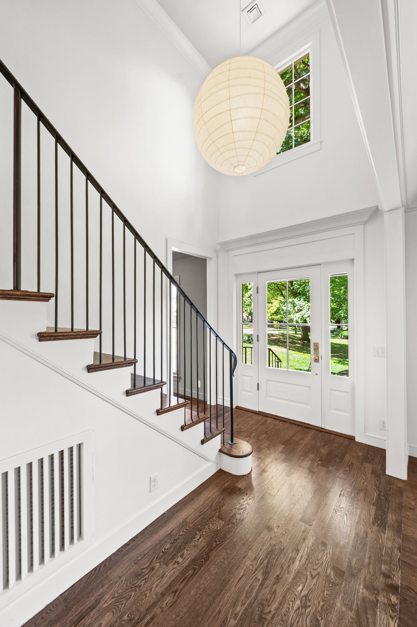 608 Linden Sq