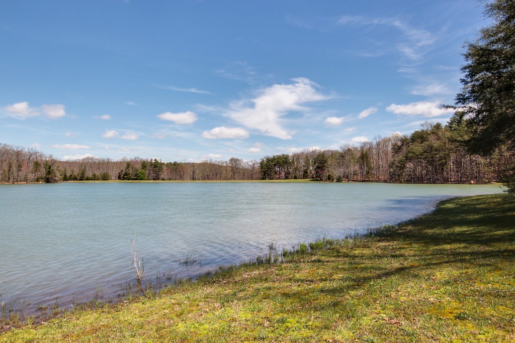 1071 Long Mountain Trail