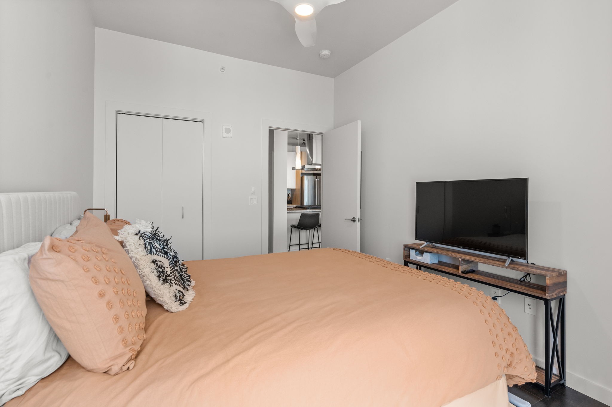 515 Church St Unit: 4401