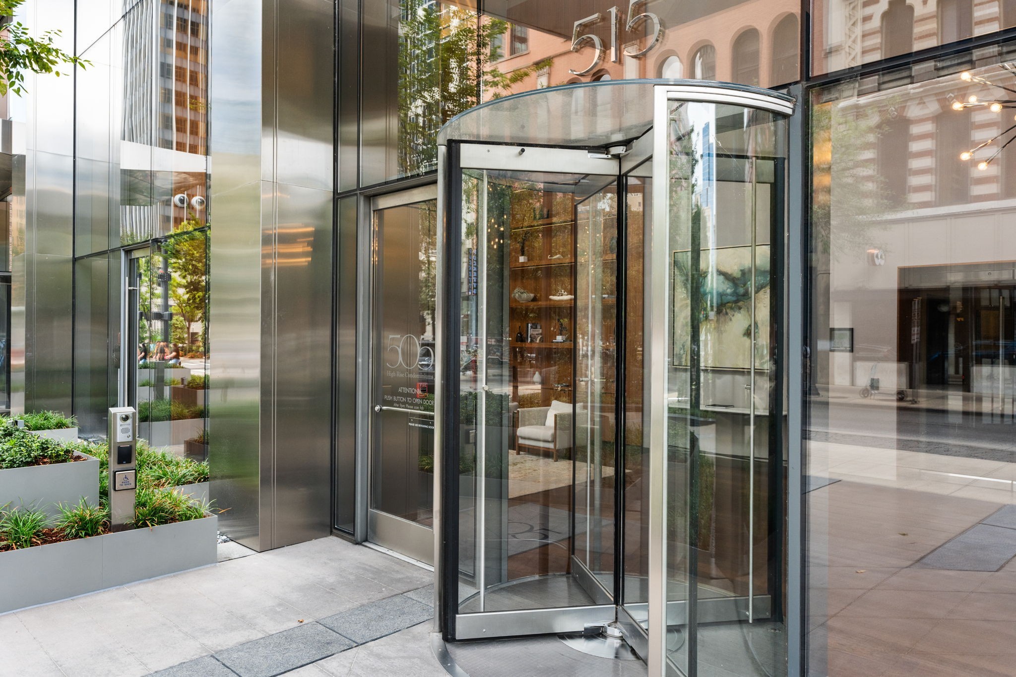 515 Church St Unit: 4401