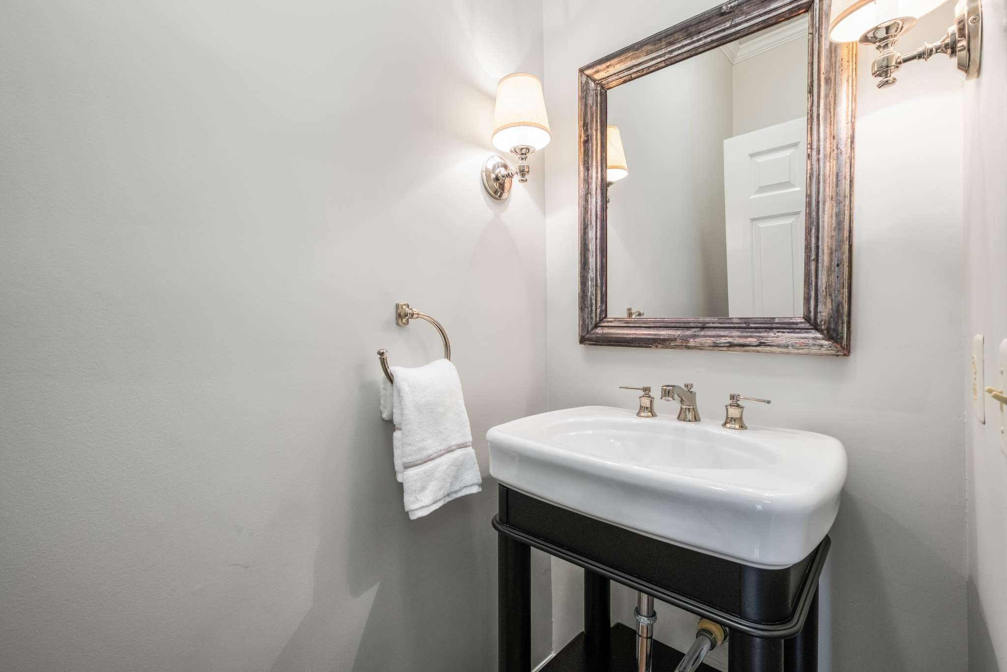 4400 Belmont Park Terrace Unit: 138