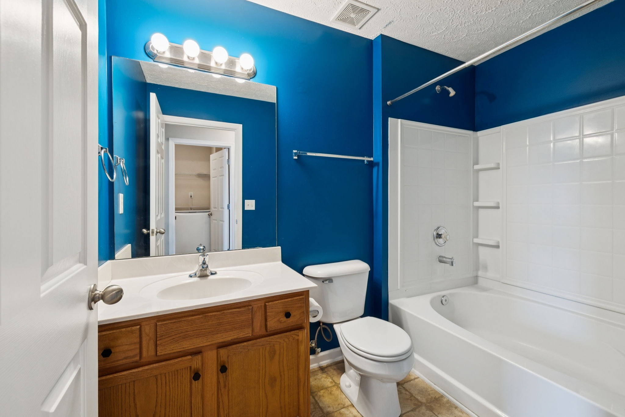 1345 Bell Rd Unit: 412