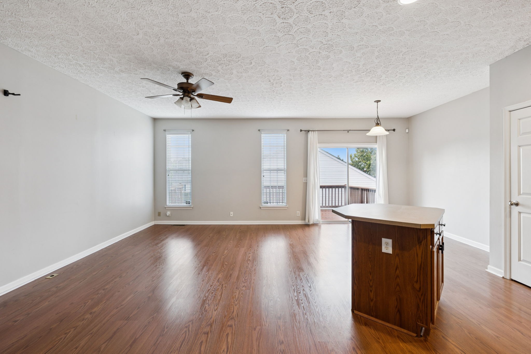 1345 Bell Rd Unit: 412