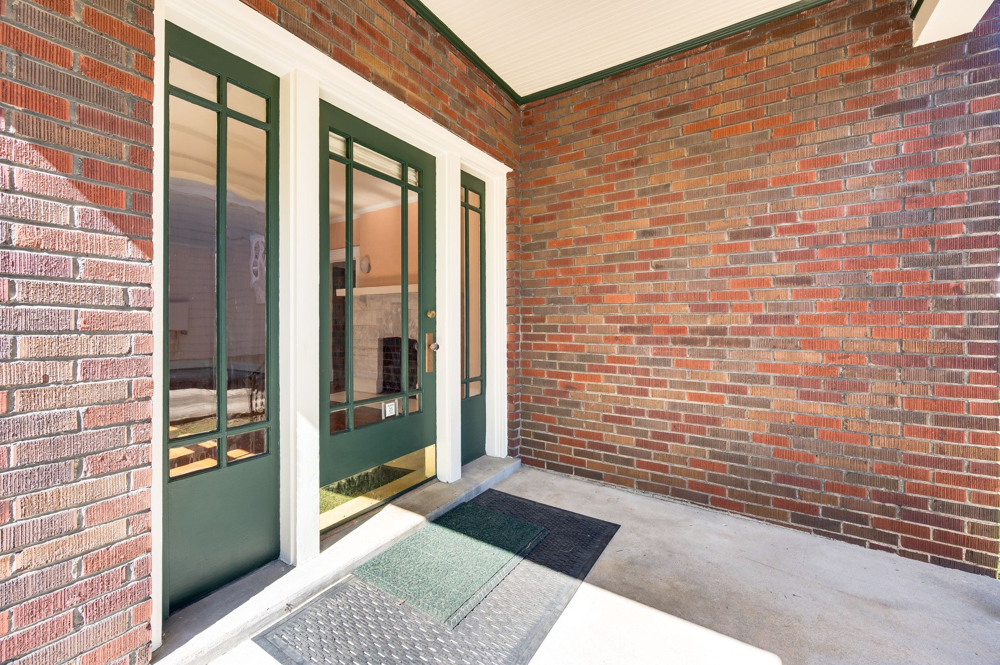 2608 W Linden Ave