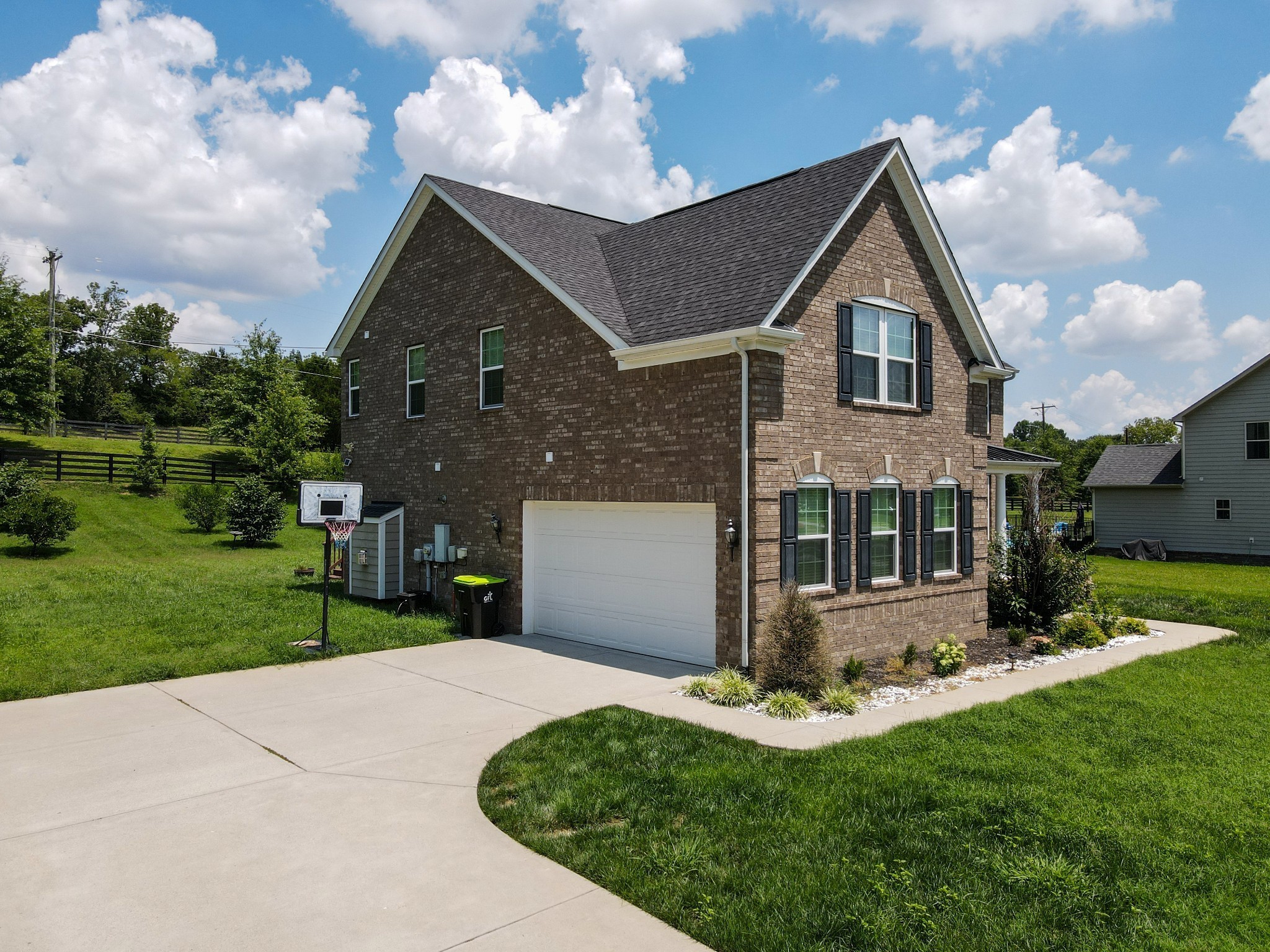 9704 Capstone Ct