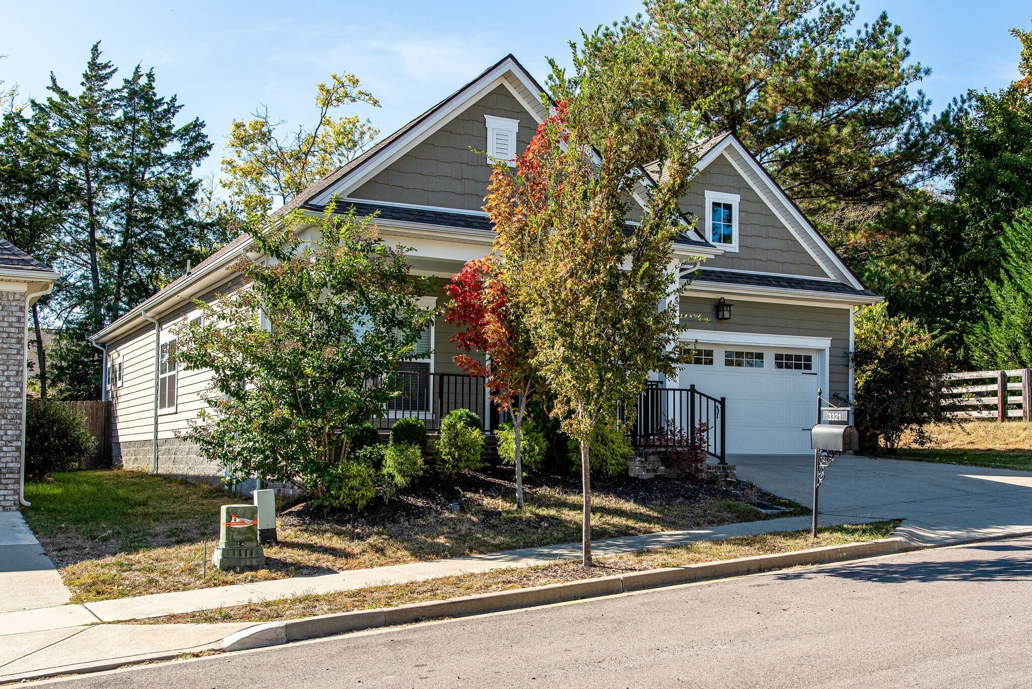 3321 Balfron Dr