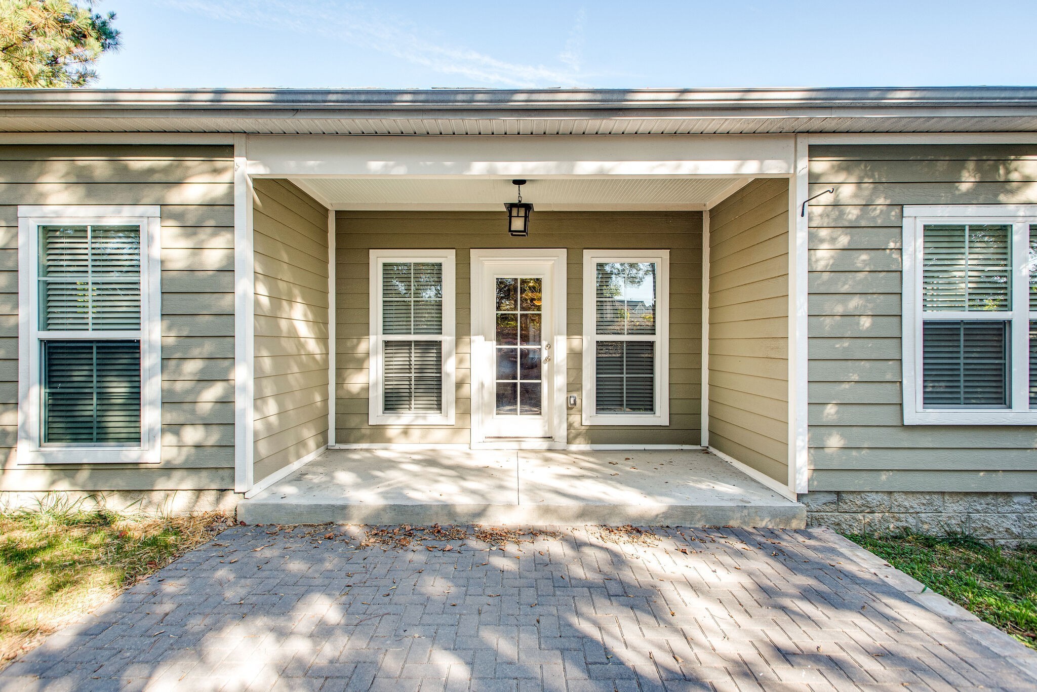 3321 Balfron Dr