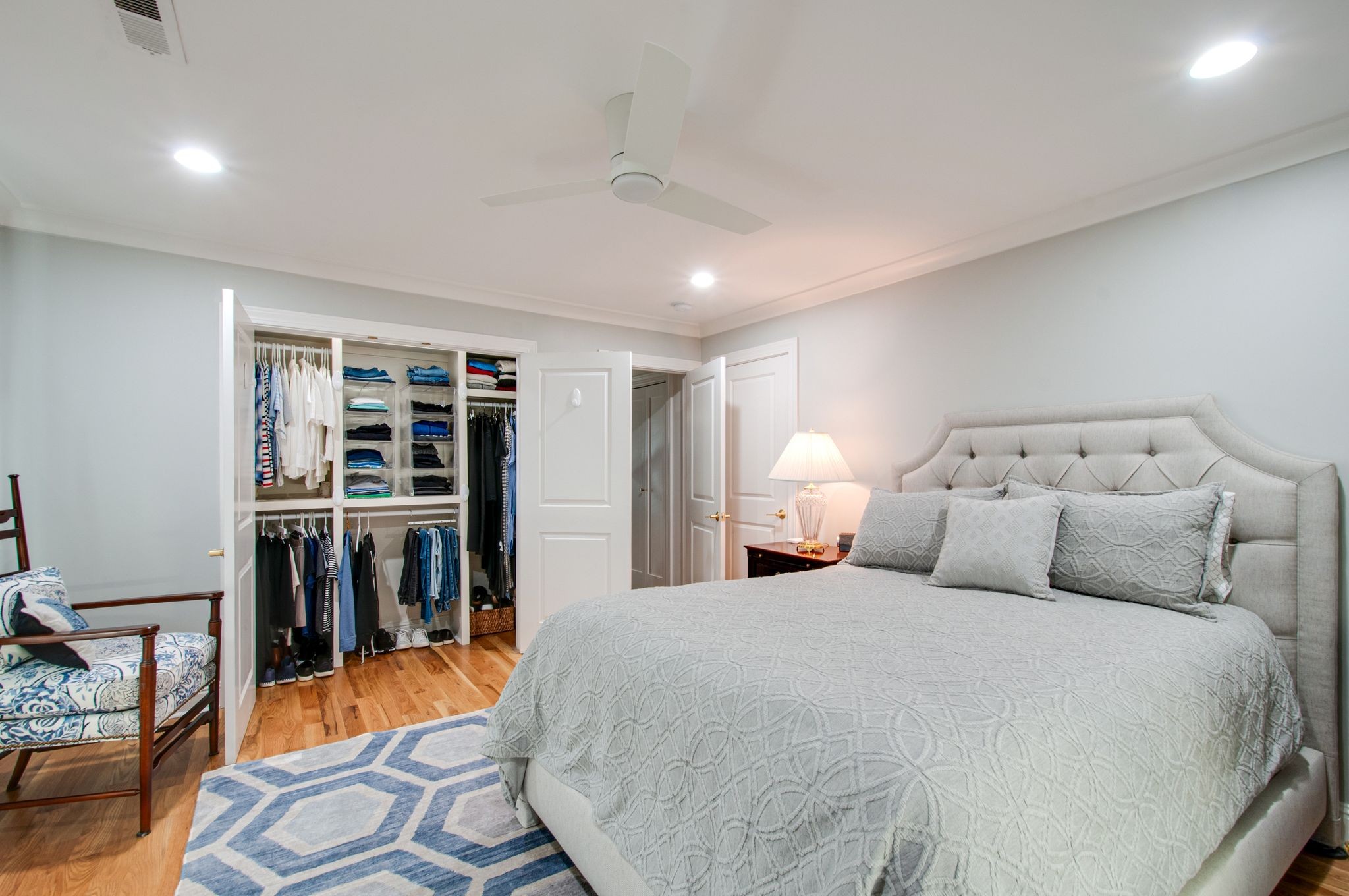 3803 Woodmont Ln Unit: A