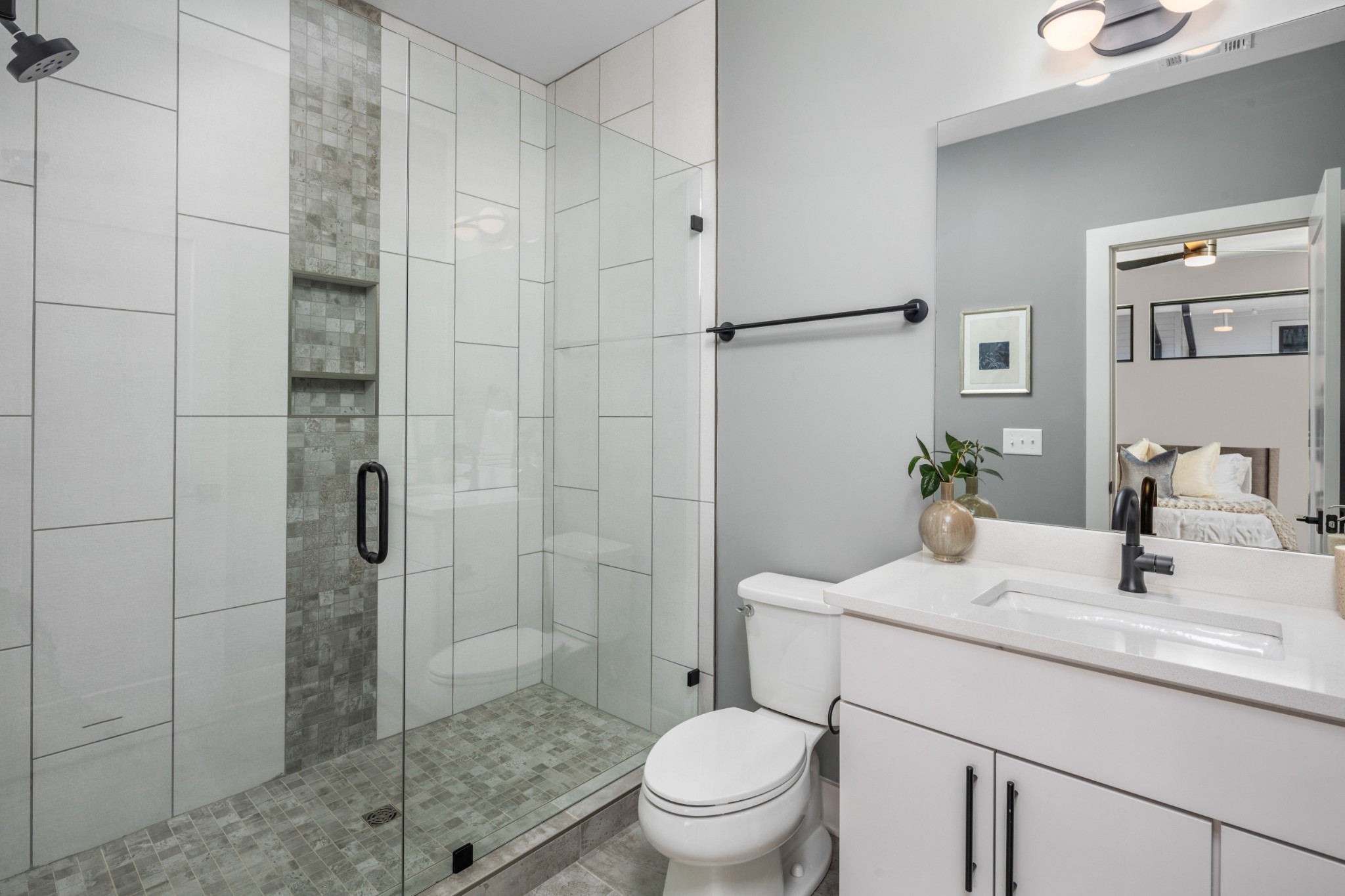 1814 Wedgewood Ave Unit: 17