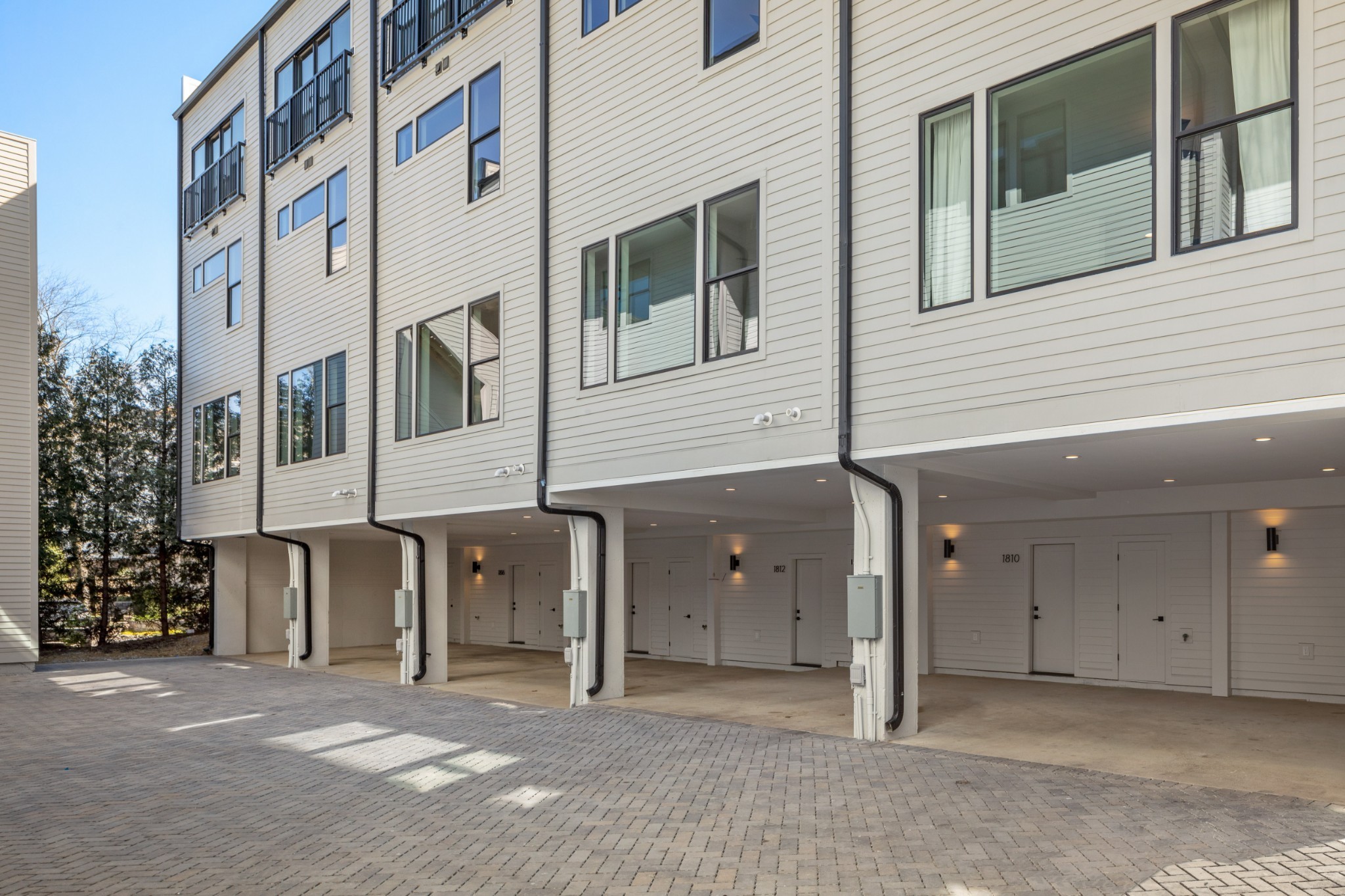 1814 Wedgewood Ave Unit: 17